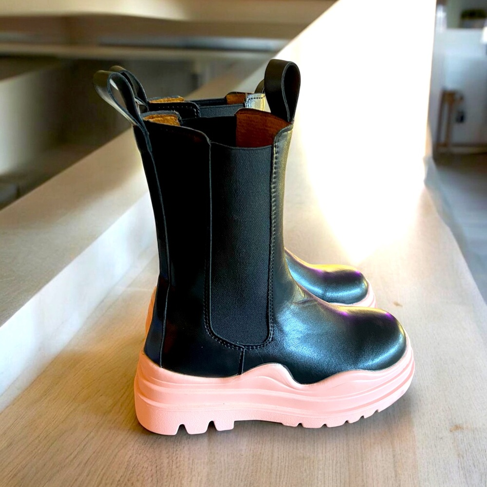 Vegan Black Chelsea High Ankle Boots NWOT NEW Light Pink Size 36 / USA SIZE 5.5